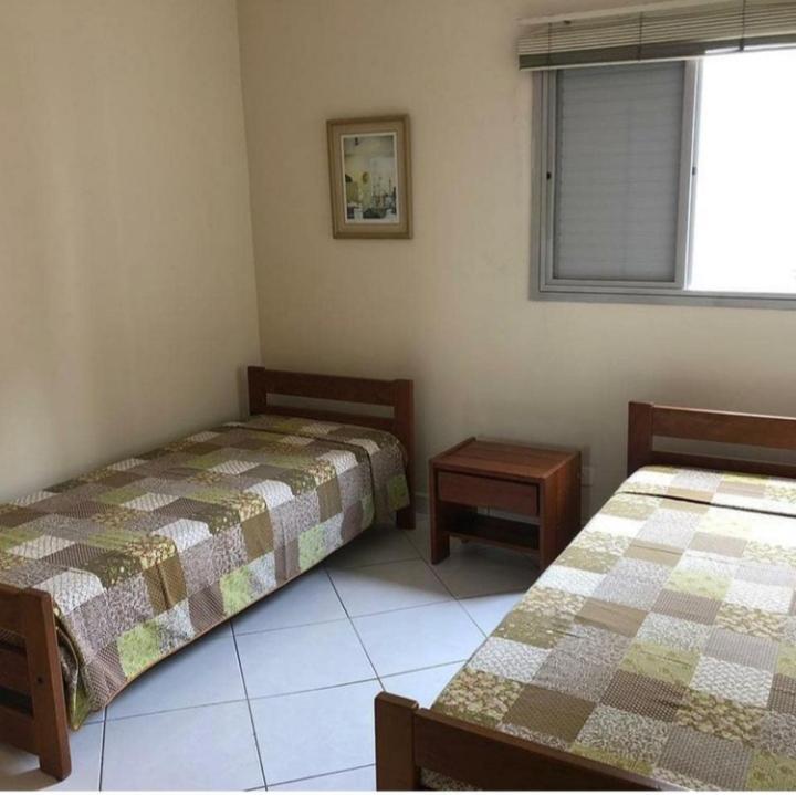 Apartamento Na Praia De Pitangueiras-Guaruja A 50Mt Da Praia E Comercio Perto Bagian luar foto